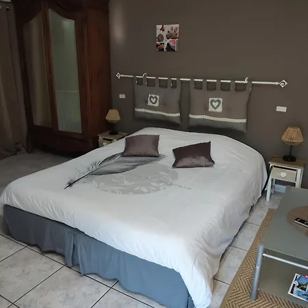 Chez Pat & Mat بيت ضيافة